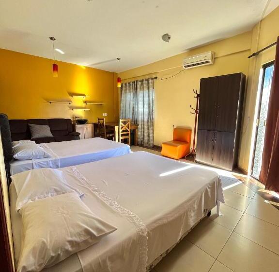 هتل Centro Villarrica   Paraguay