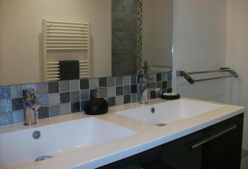 住宿加早餐  Domaine De Monein