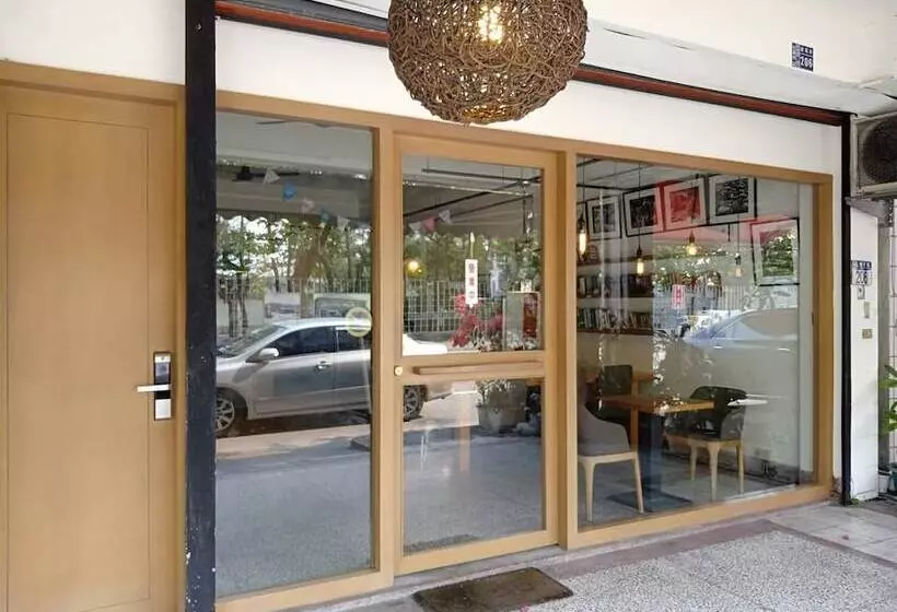 Formosa Backpackers Hostel & Apartment（青年民宿）