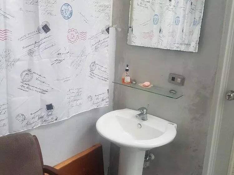 Formosa Backpackers Hostel & Apartment（青年民宿）