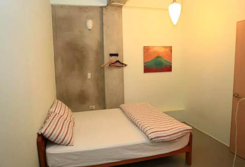 Formosa Backpackers Hostel & Apartment（青年民宿）