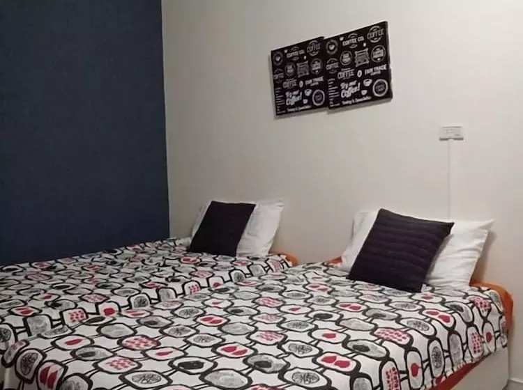 Formosa Backpackers Hostel & Apartment（青年民宿）