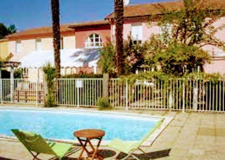 ホテル Le Castel D Olmes