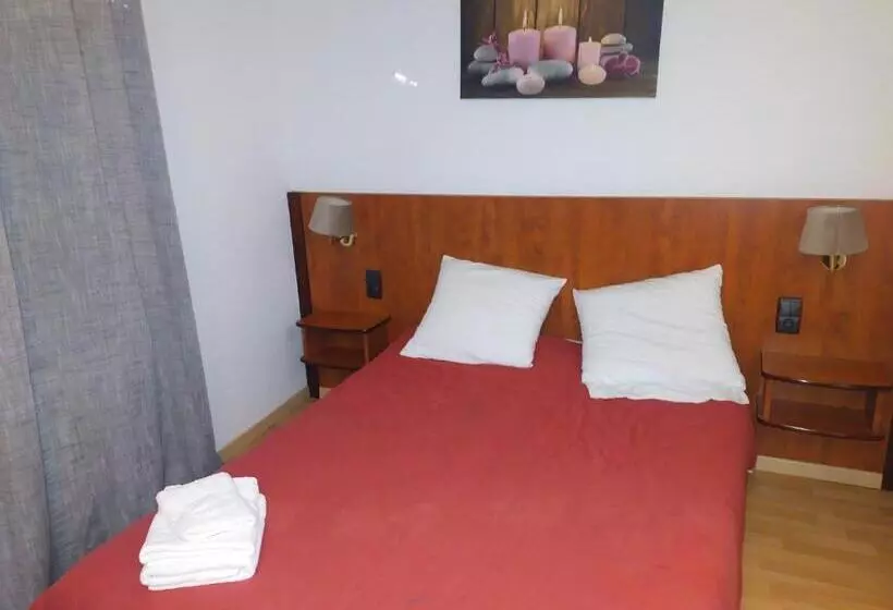 Hotel Le Castel D Olmes