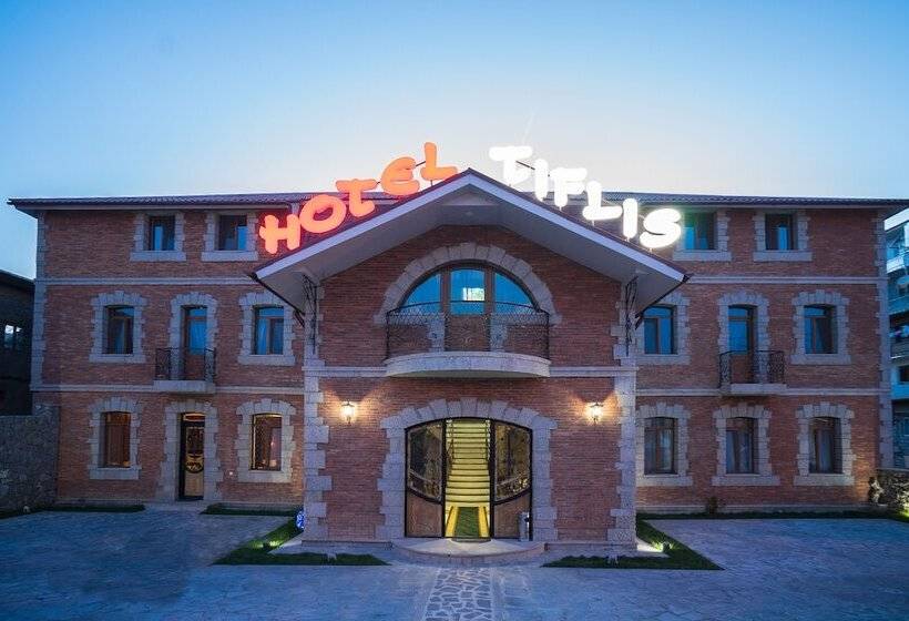 هتل Tiflis