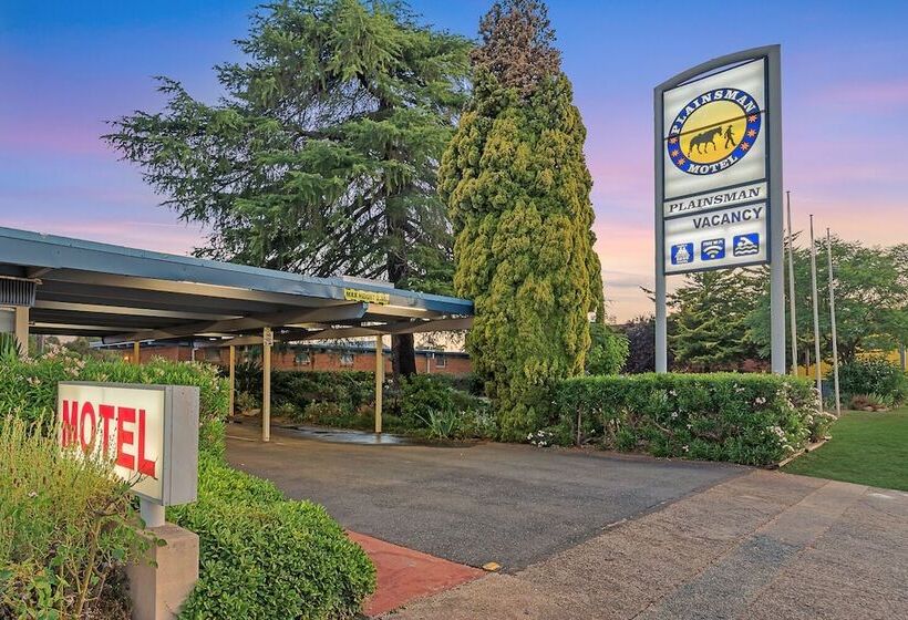 Plainsman Motel