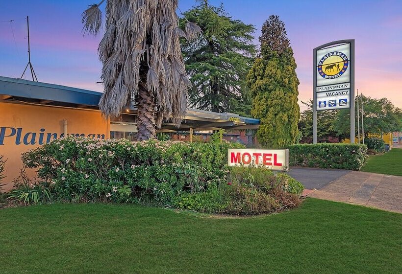 Plainsman Motel