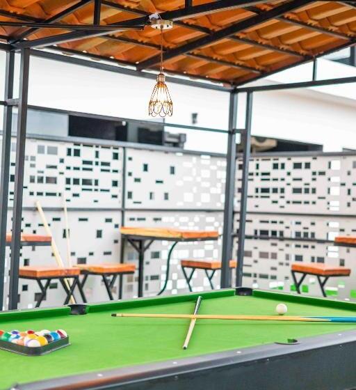 هتل An6ix Apartment