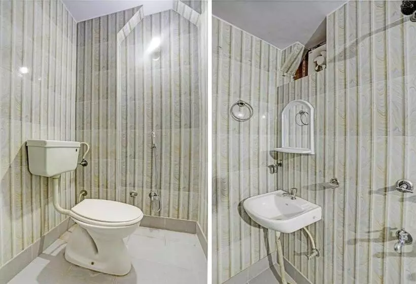 Hotelli Collection O Saket Villa