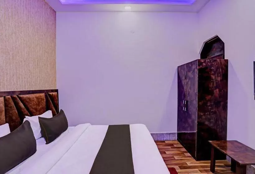 Hotelli Collection O Saket Villa