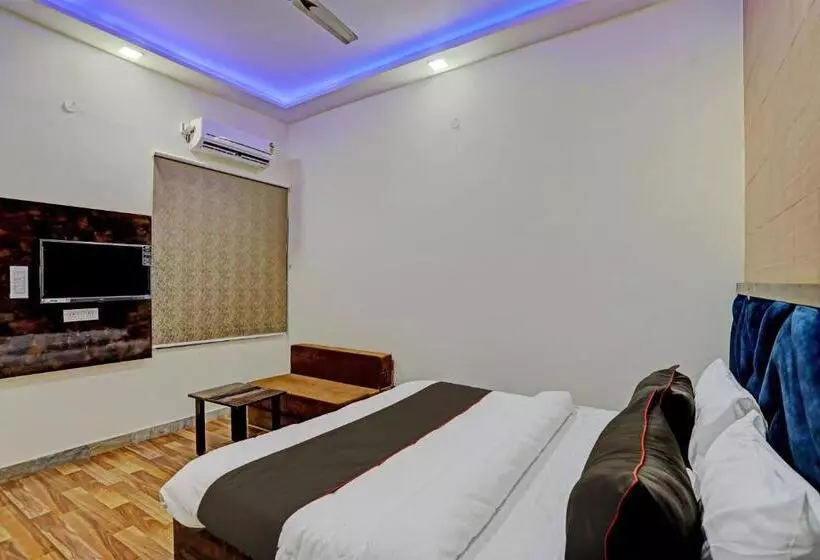 Hotelli Collection O Saket Villa