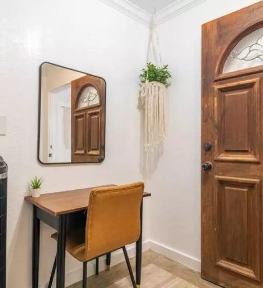 Hotelli Downtown Studio 2 At Beer Ranch Project Inn