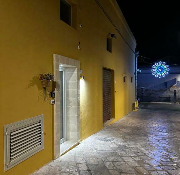 پانسیون Castrum Rooms