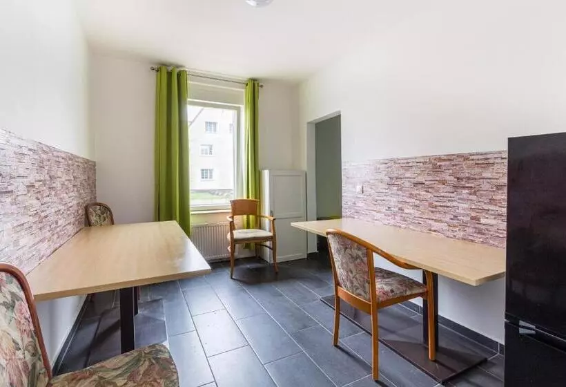 Pension Für Monteure In Leipzig