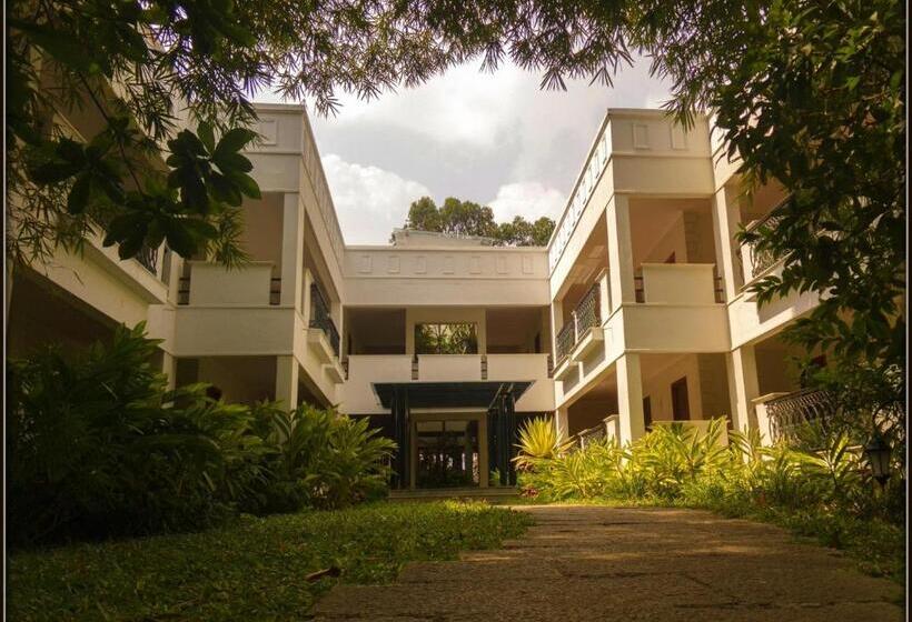 Курорт Club Mahindra Golden Landmark, Mysuru