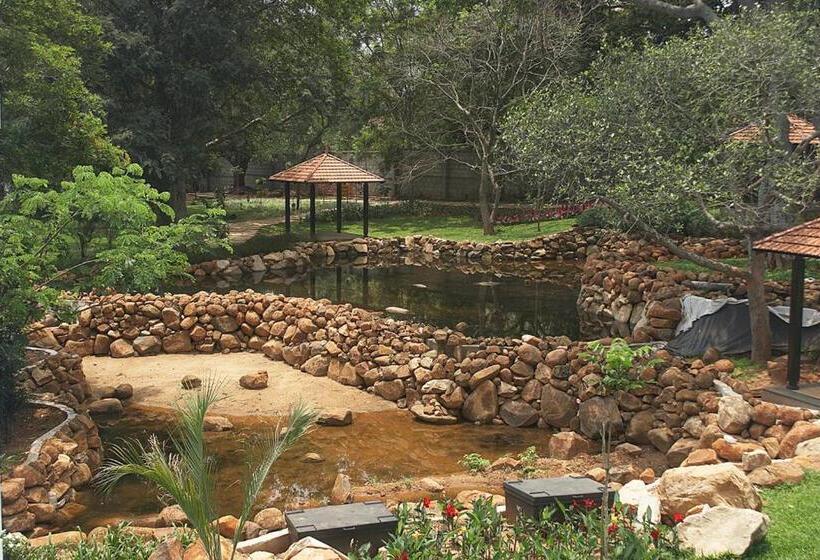 Курорт Club Mahindra Golden Landmark, Mysuru