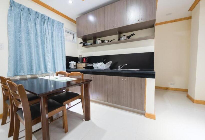 2 Bedroom Unit With Breakfast For 2pax