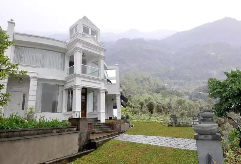 Aamiaismajoitus (B&B) Rose Hill Bungalow