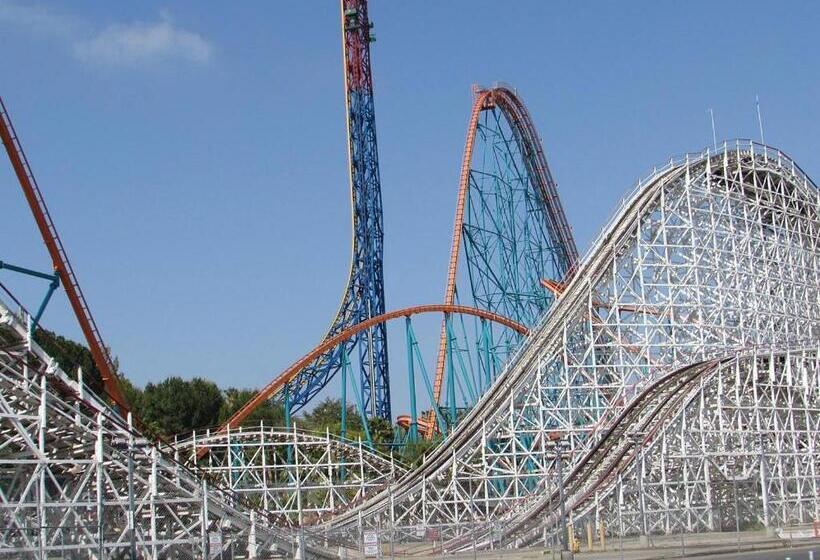 צימר Studio City Contemporary Villa With Pool Sleeps 10