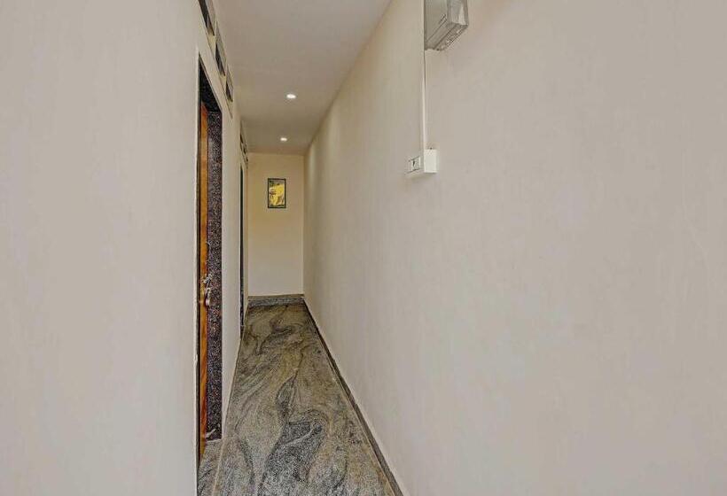 هتل Oyo Flagship The Ashoka Boarding And Lodging