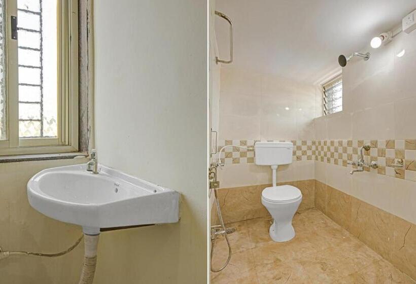 هتل Oyo Flagship The Ashoka Boarding And Lodging