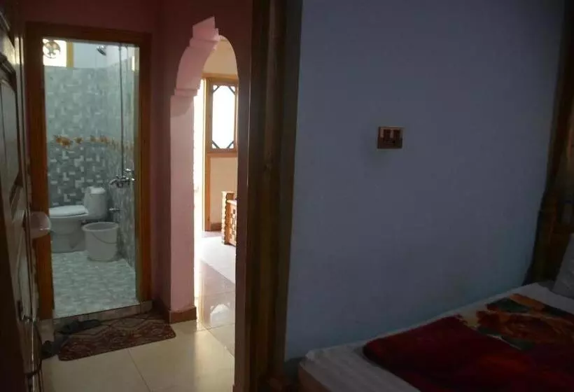 Pc Green Hotel, Mahandri, Kaghan