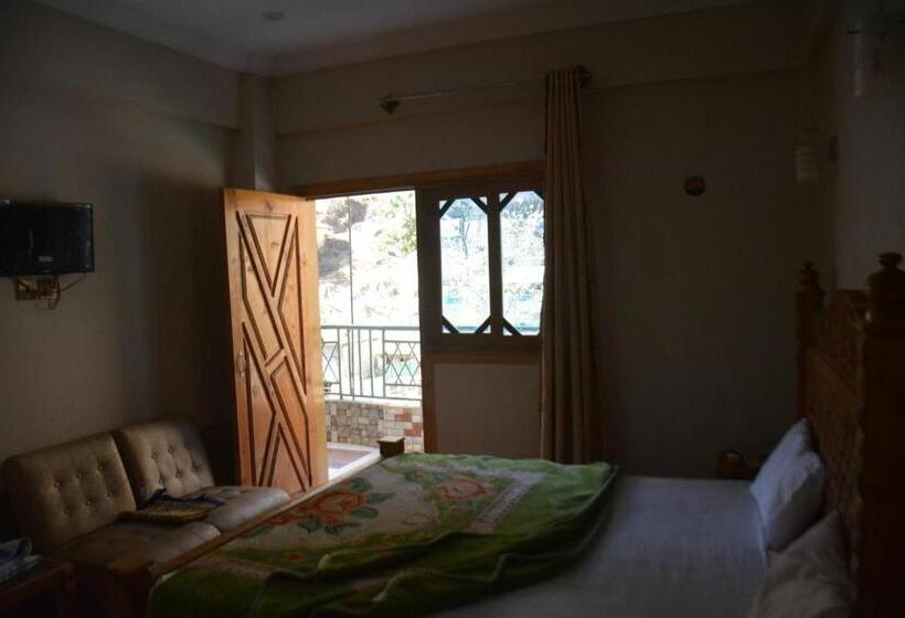 Pc Green Hotel, Mahandri, Kaghan