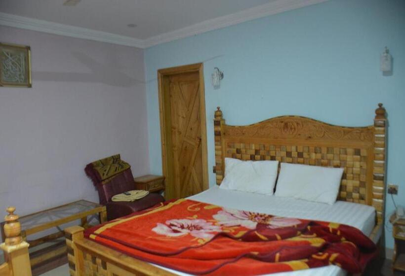 Pc Green Hotel, Mahandri, Kaghan