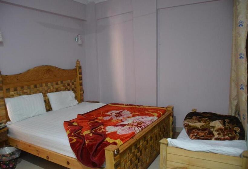 Pc Green Hotel, Mahandri, Kaghan