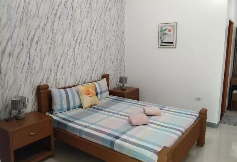 ペンション Elen Inn   Malapascua Island Non Aircondition1