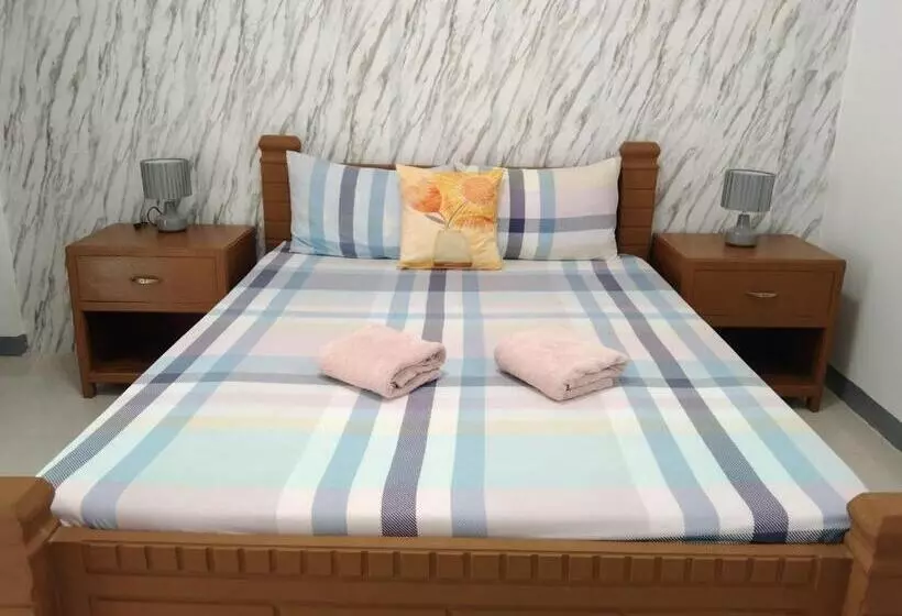 ペンション Elen Inn   Malapascua Island Non Aircondition1