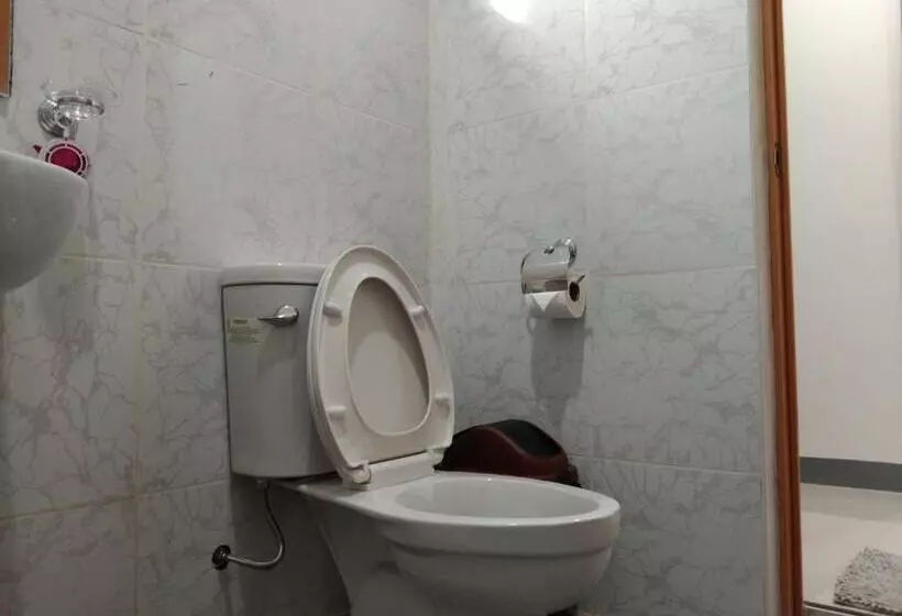 ペンション Elen Inn   Malapascua Island Non Aircondition1