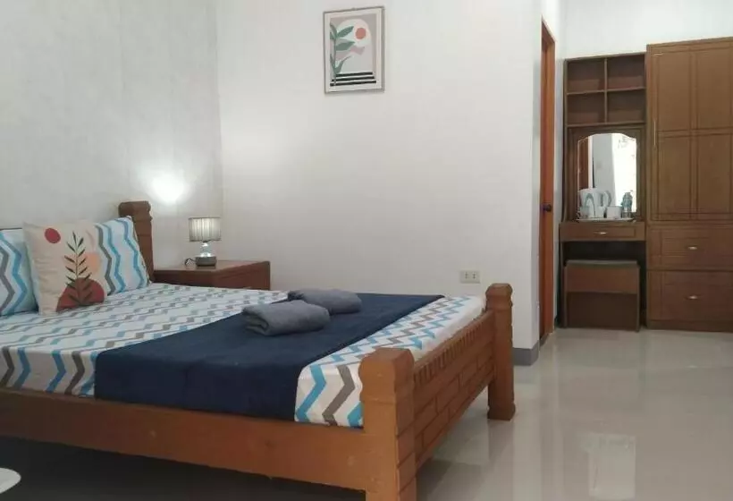 ペンション Elen Inn   Malapascua Island Non Aircondition1