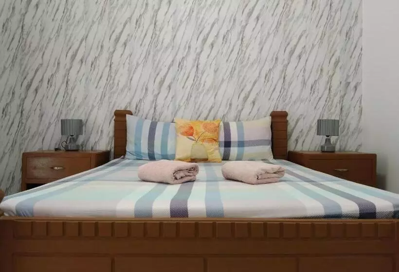 ペンション Elen Inn   Malapascua Island Non Aircondition1