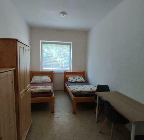 فندق صغير Ubytovna Březí