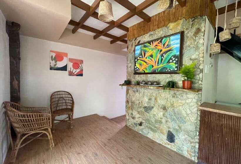 호텔 Camotes Lake House