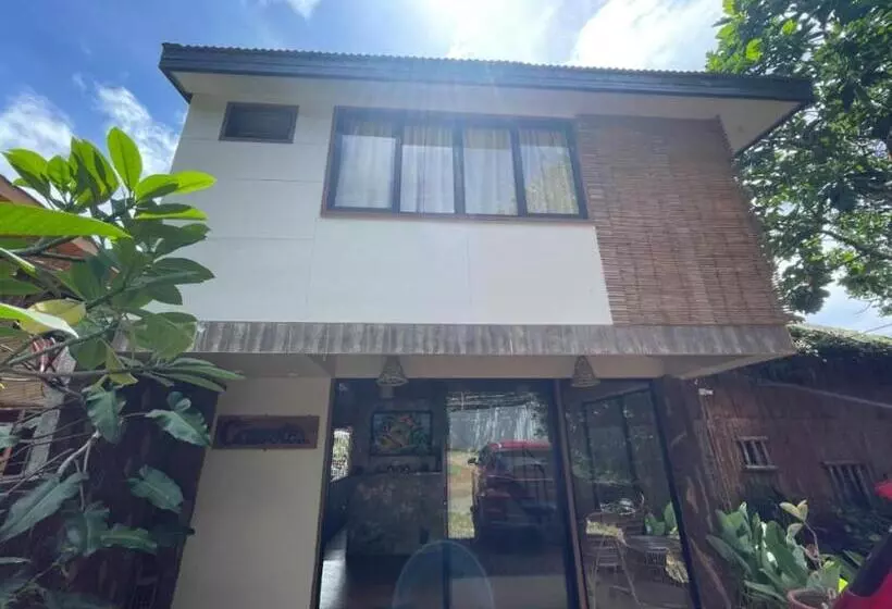 ホテル Camotes Lake House