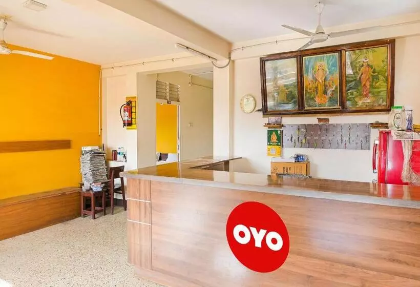 ホテル Oyo Flagship A K Residency