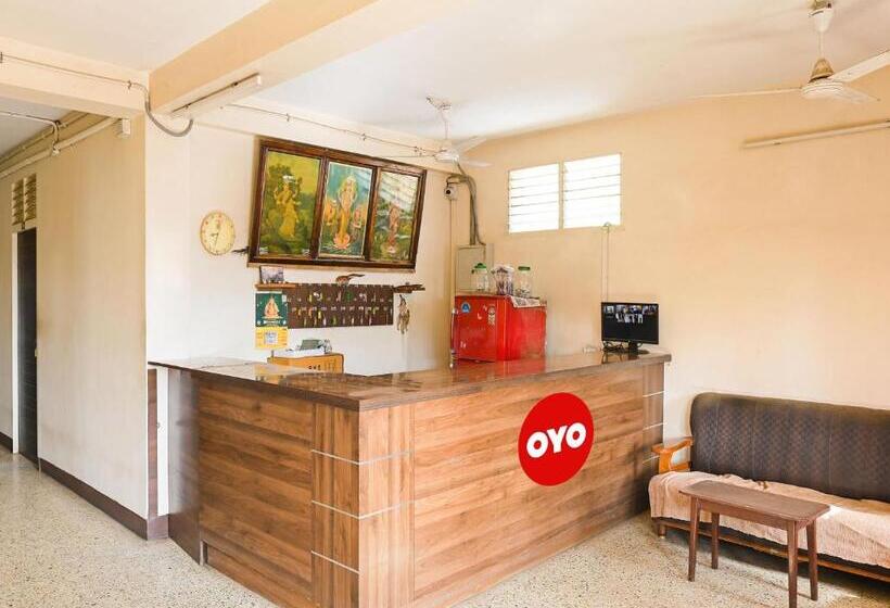 Hotelli Oyo Flagship A K Residency