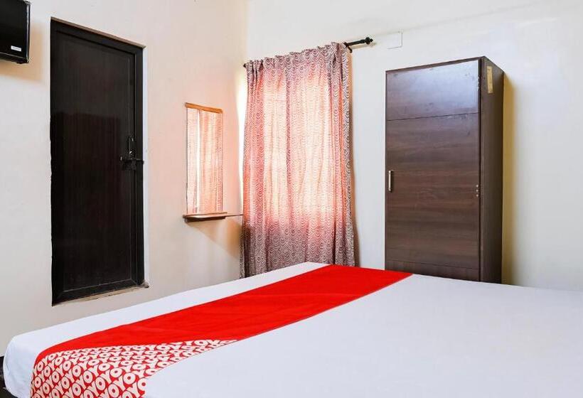 Hotelli Oyo Flagship A K Residency