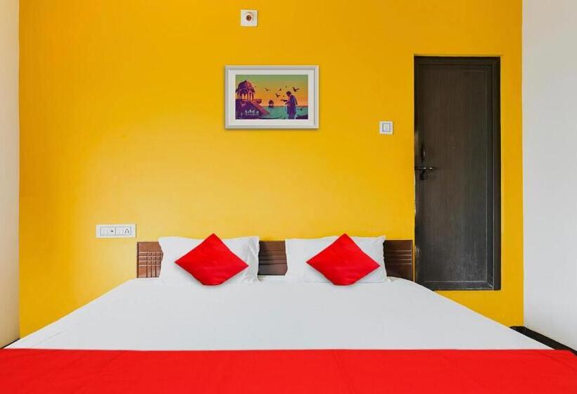 Hotelli Oyo Flagship A K Residency