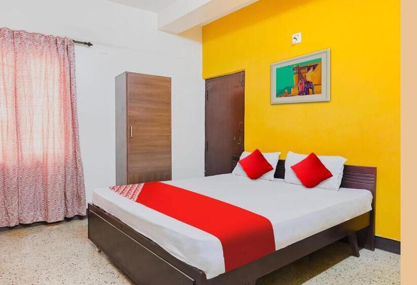 Hotelli Oyo Flagship A K Residency