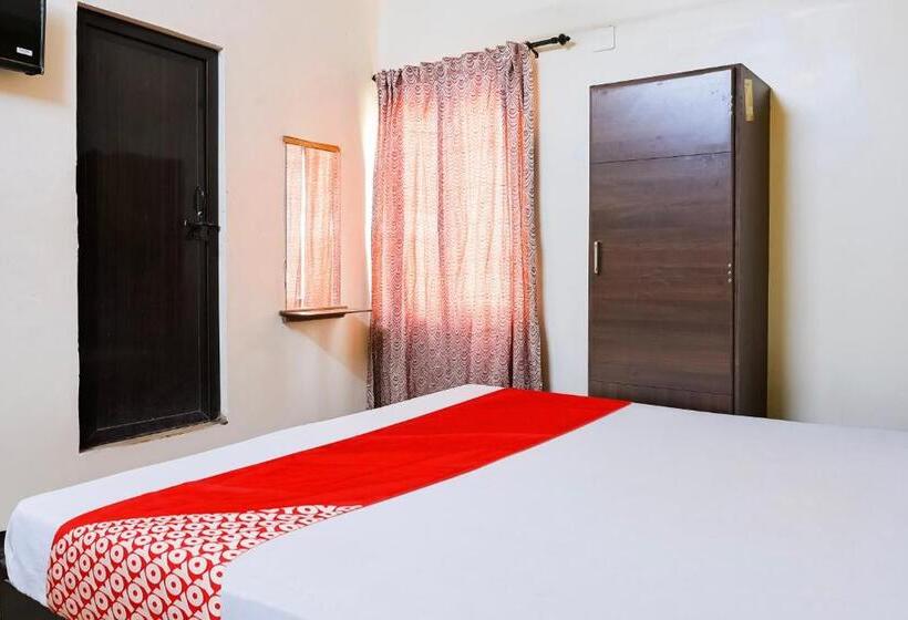 Hotelli Oyo Flagship A K Residency