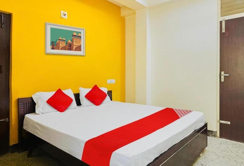 Hotelli Oyo Flagship A K Residency