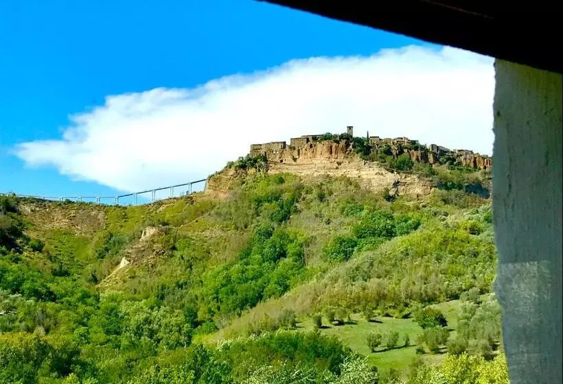 ベッドアンドブレックファースト Stanza Panoramica Dimora Bella Civita