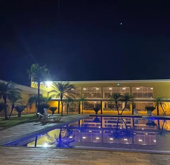 ホテル Cerrado Plaza