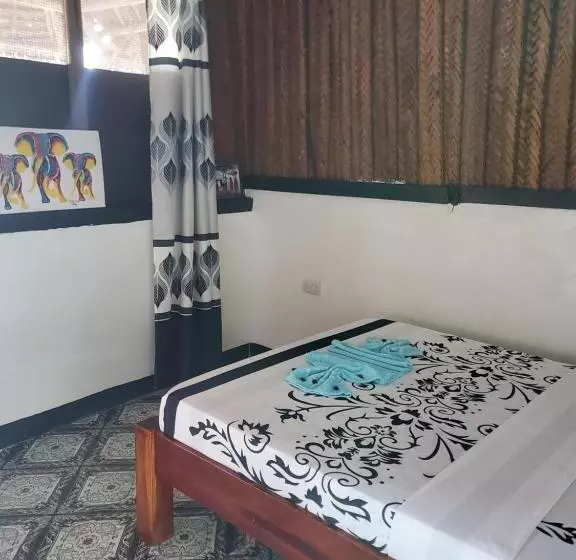 Kapselihotelli Kibwana Village Bungalows