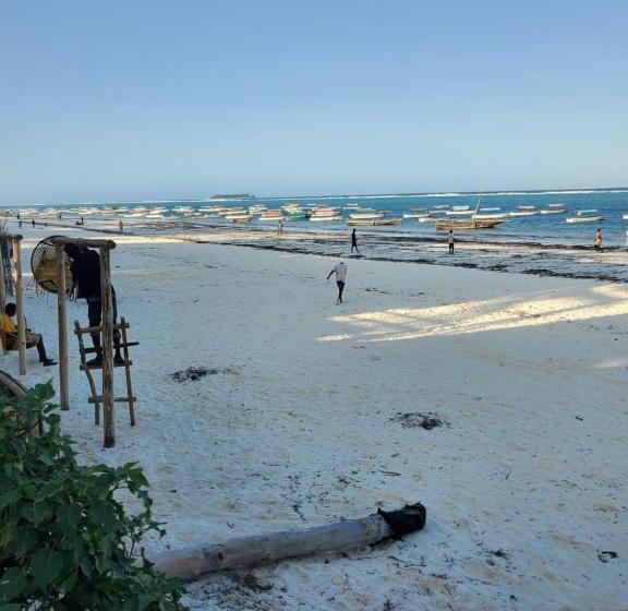 فنادق الكبسولة Kibwana Village Bungalows