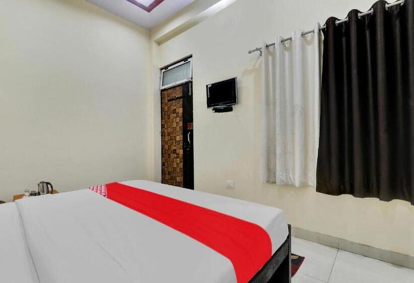 فندق O Sharvil Inn