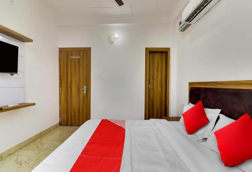 בית מלון כפרי Oyo Flagship 81470 Annu Residency